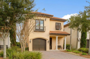 4 Bedroom house on the golf course with 2 golf carts!